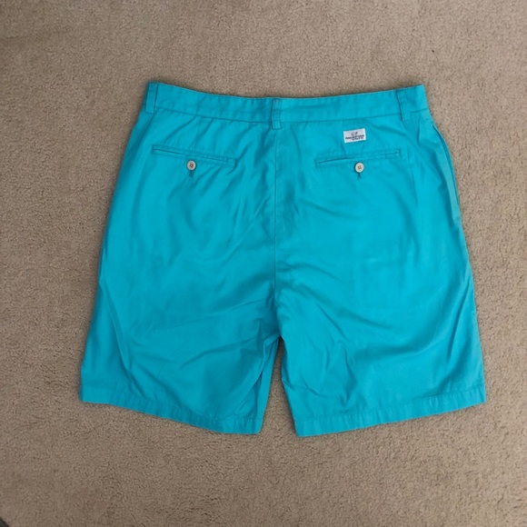 Vineyard Vines turquoise Club shorts - Picture 2 of 3
